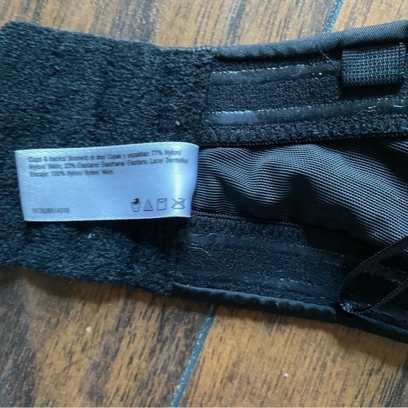 Lilyette Black Strapless Bra Size 38DD - Picture 6 of 9